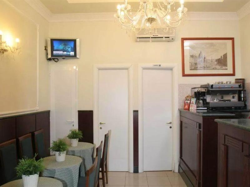 Hotel Chicago Rome Exterior photo
