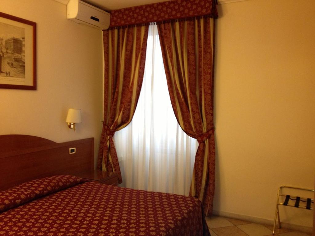 Hotel Chicago Rome Exterior photo